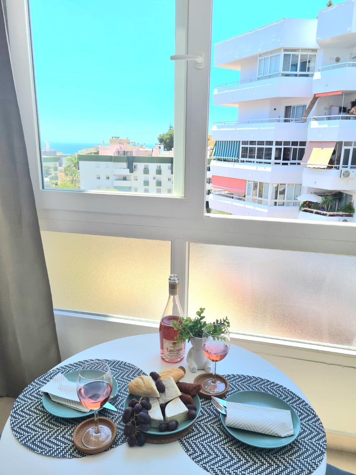 Apartamento Azul ตอร์เรโมลิโนส ภายนอก รูปภาพ